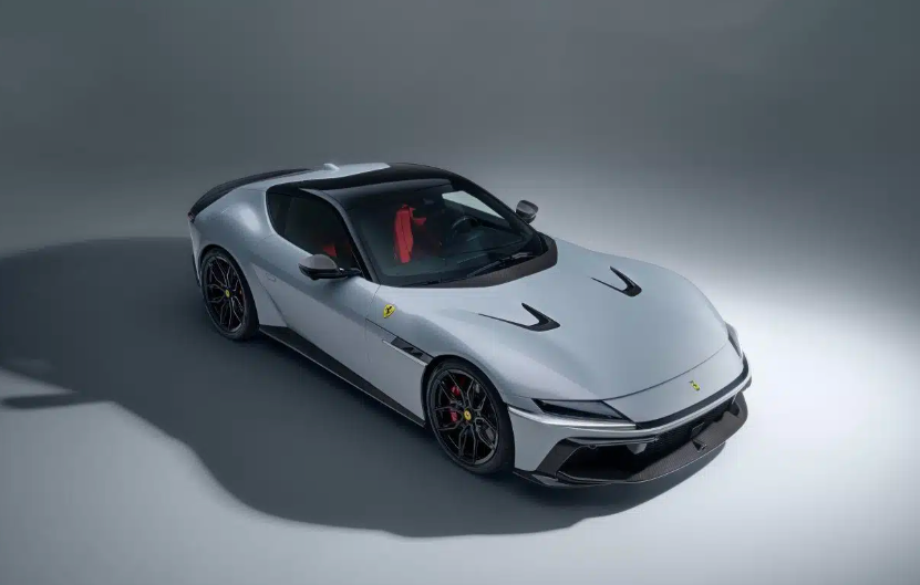 NOVITEC Carbon Front Lip for Ferrari 12 Cilindri