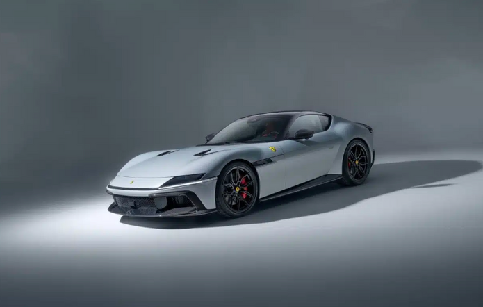 NOVITEC Carbon Front Lip for Ferrari 12 Cilindri