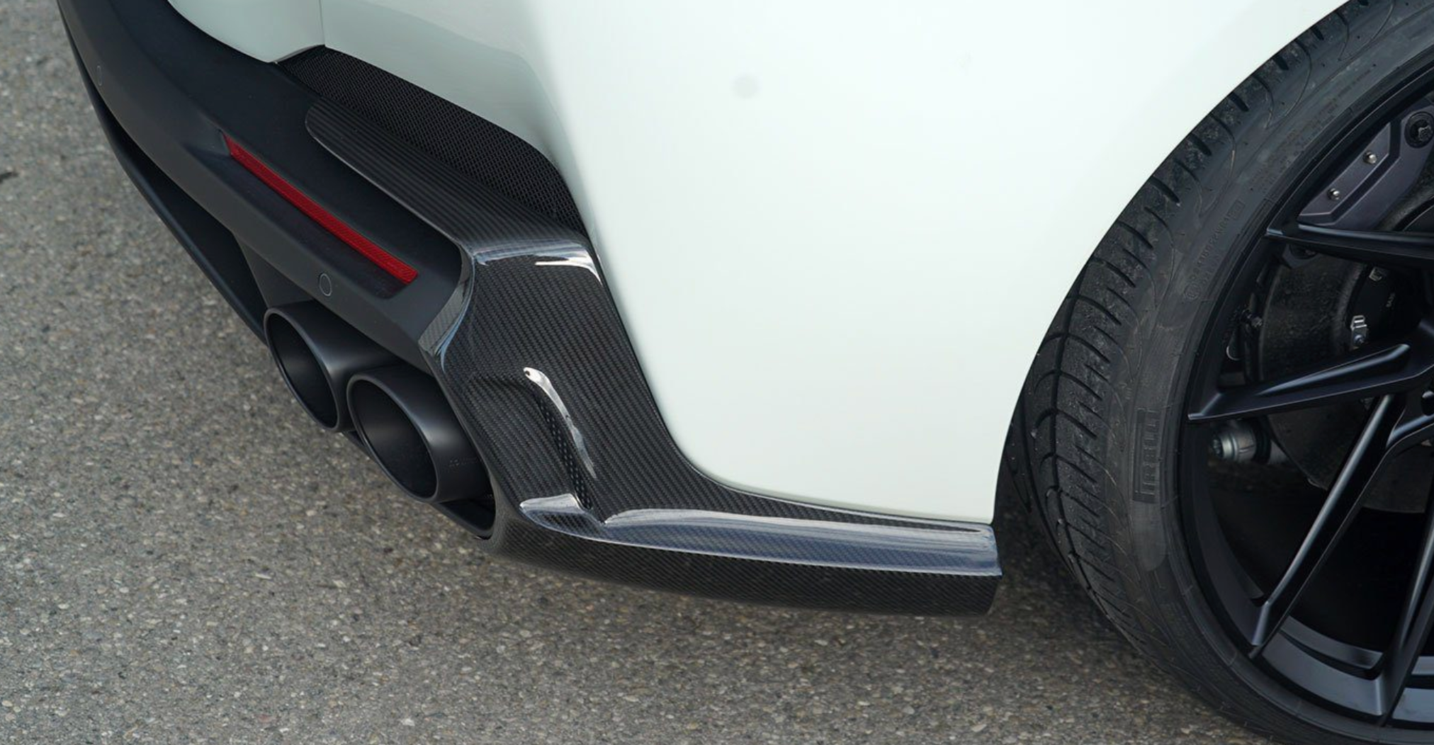 NOVITEC Carbon Fiber Rear Bumper Attachments for Ferrari Portofino